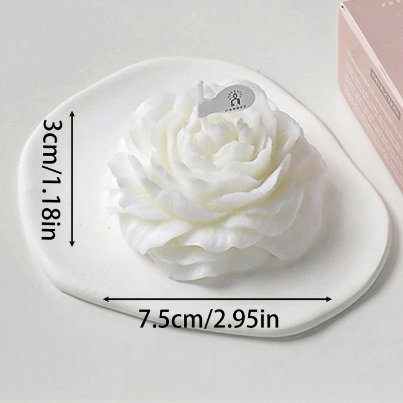 Bougie parfumée rose blanche avec des dimensions de 7,5 cm x 3 cm, idéale pour la décoration et l'aromathérapie.