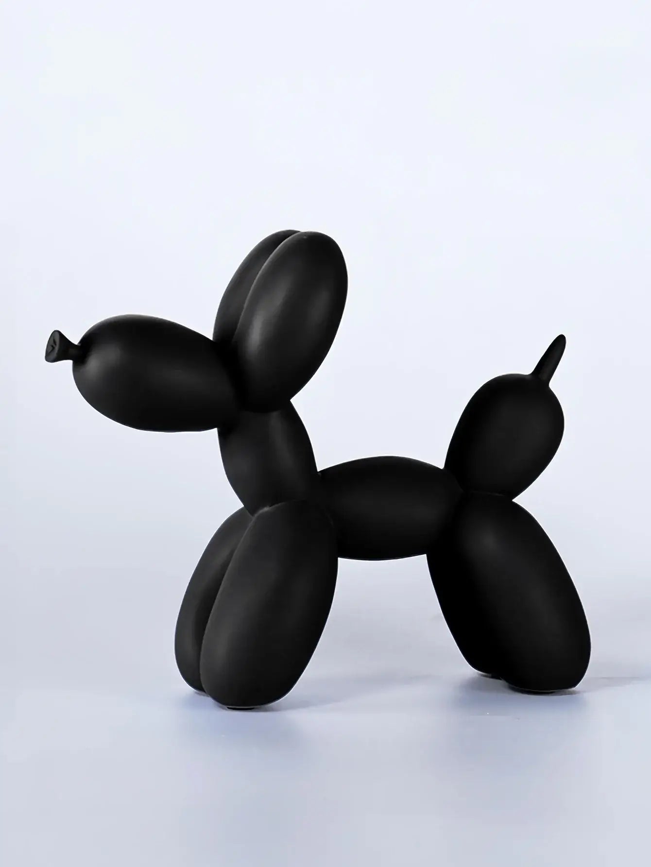 Petite statue de chien en ballon noir en résine – Touche ludique et originale pour la décoration intérieure