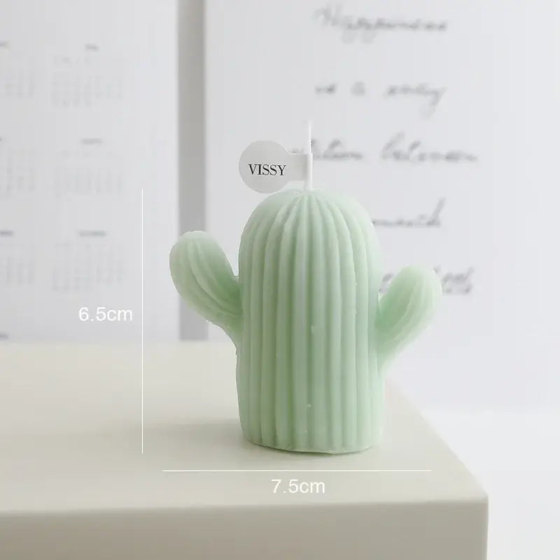 Bougie parfumée cactus en cire de soja verte, idéale pour la décoration moderne et les cadeaux uniques.