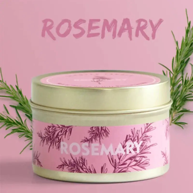 Bougie parfumée au romarin en pot doré avec étiquette rose et illustration de branches de romarin